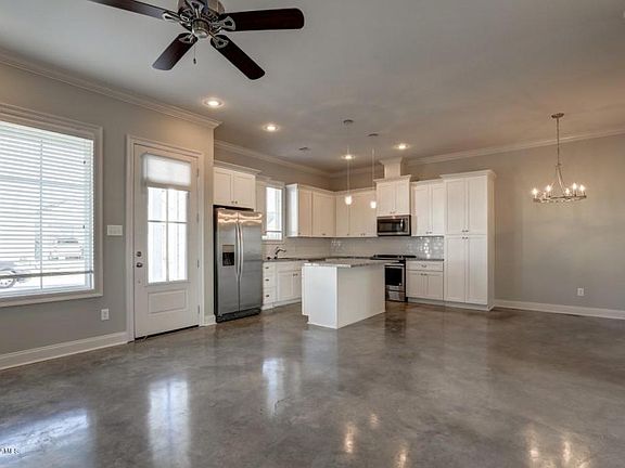4th image of 112 Waterstone Dr