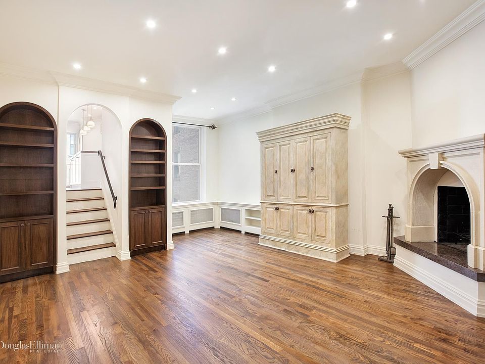 1st image of 105 W 78th St #3RDFLR