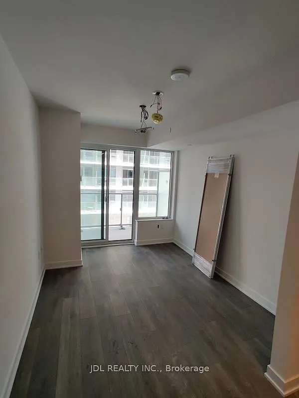 Studio, $1,800 — Photo 2