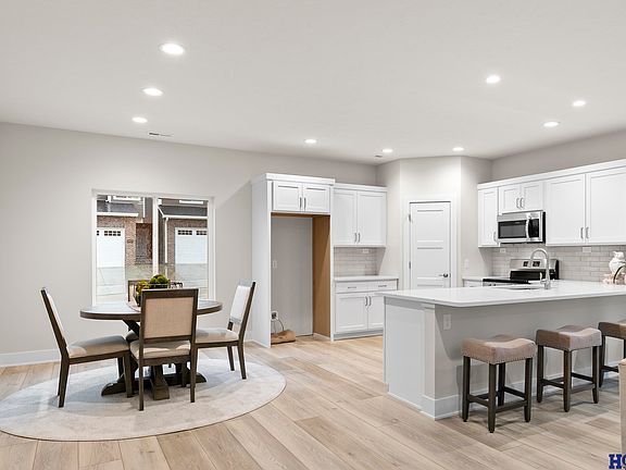 5th image of 5802 94th St