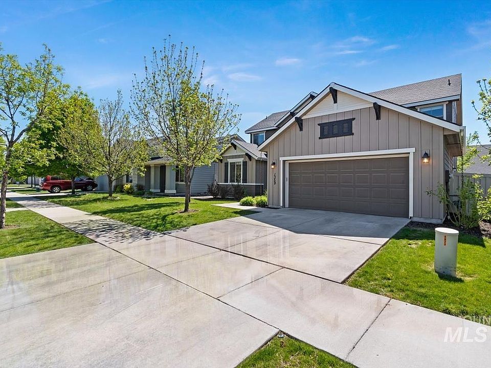 1st image of 1359 W Sagwon Dr