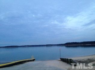 1076 Rev Henderson Rd, Henderson, NC 27537