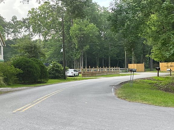 5th image of 714 Big Deer Dr