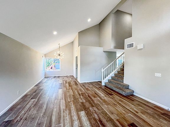 5th image of 307 Dolo St