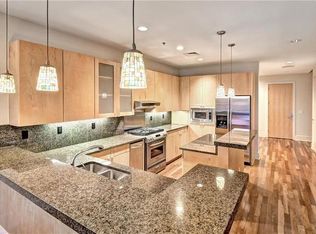 555 5th St #907, Austin, TX 78701