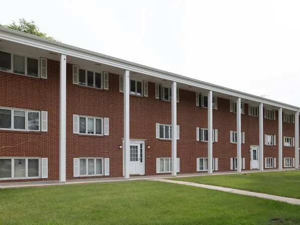 813 6th Ave N #C16, Fargo, ND 58102