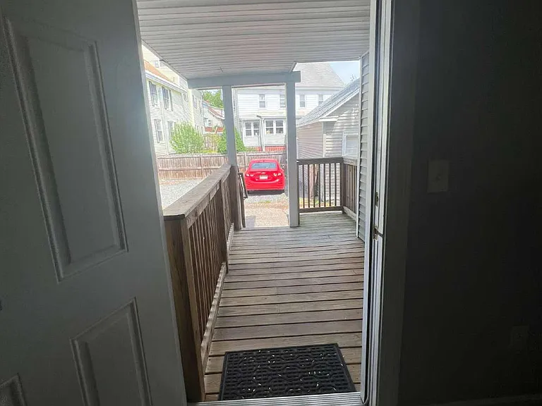 13 Summer St — Photo 5