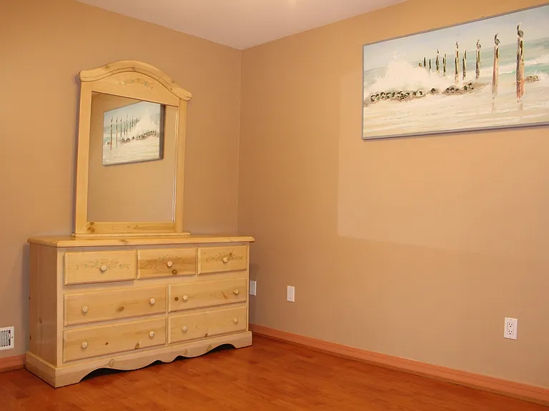 4792 Ridgelawn Dr — Photo 8