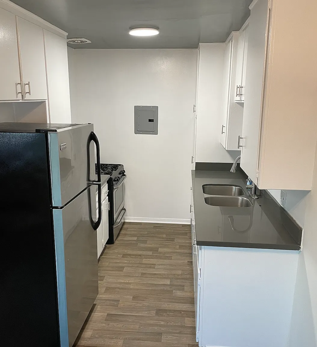 1 bed, 700 sqft, $1,750 — Photo 4