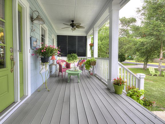 4th image of 715 E Longleaf Drive