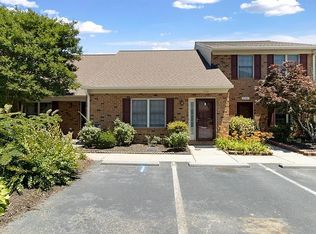 7752 The Point Pl, Gloucester Point, VA 23062