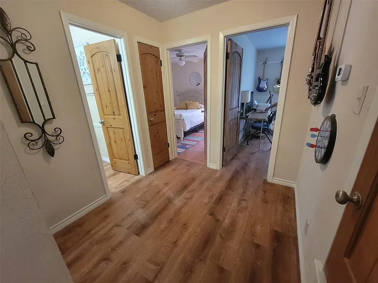 1714 Goodson Ln — Photo 15