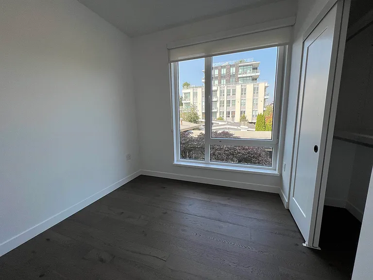 6859 Cambie St #3XX — Photo 6