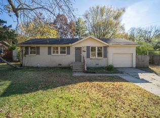 128 S Valley Rd, Hendersonville, TN 37075