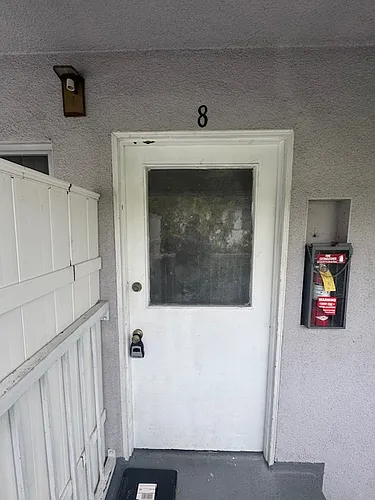44 N Roosevelt Ave #8 Photo 1