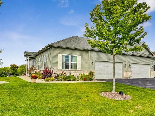 937 Yorktown St, McHenry, IL 60050