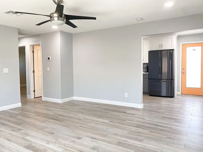 2626 E Culver St #1 — Photo 13