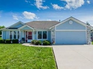 2529 NE Old Paint Rd, Lees Summit, MO 64086
