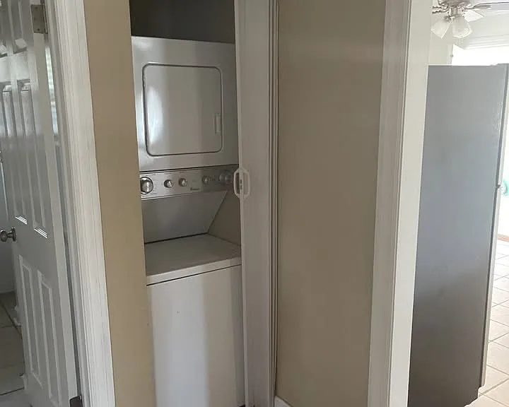 2836 Thompson Cir — Photo 7