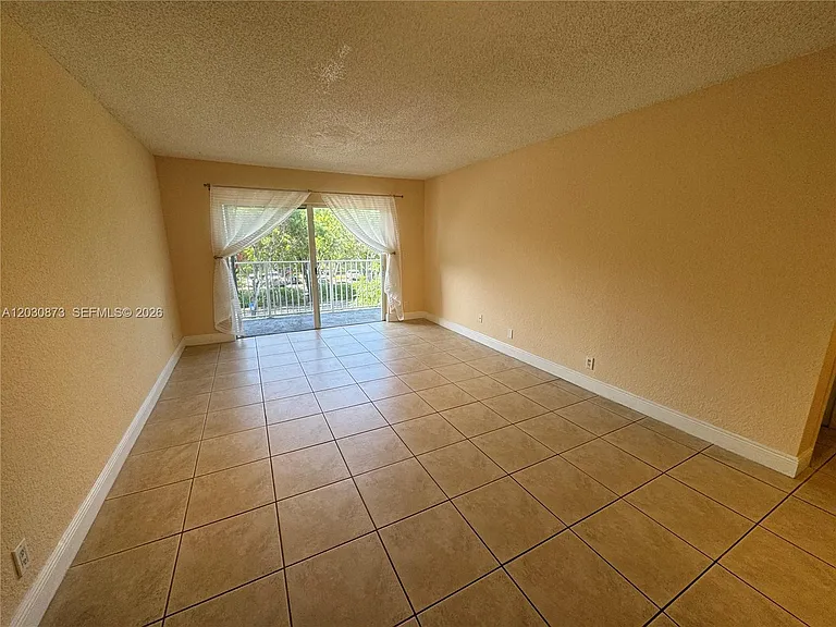 5201 Geneva Way #308 — Photo 15