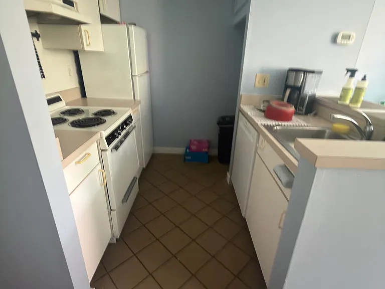 154 N 21st St #2F — Photo 6