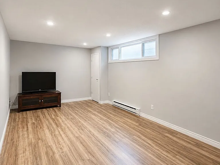 757 Wharncliffe Rd S #5 — Photo 4