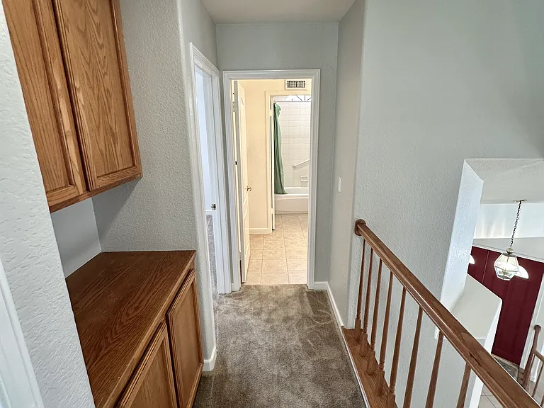 1043 Cordova Dr — Photo 33