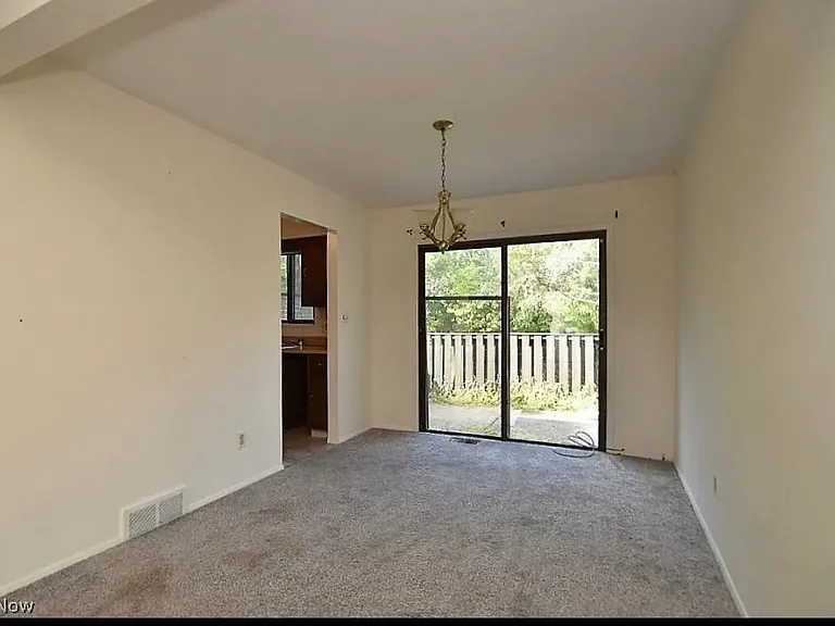 584 Wilkes Ln #242 — Photo 5