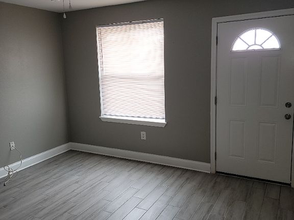 2nd image of 93 Elaine Dr