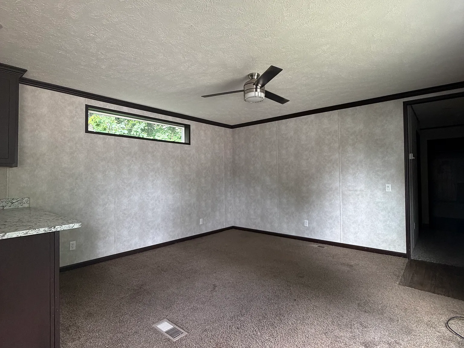 3 bed, 1120 sqft, $1,093 — Photo 3