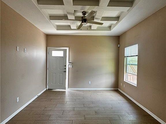4th image of 3104 Kenwood St #3