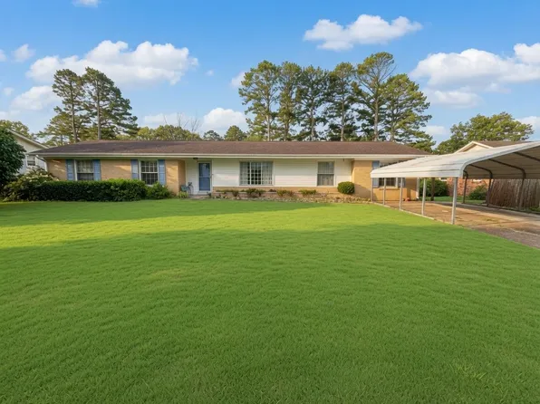 1208 Rickwood Rd, Florence, AL 35630