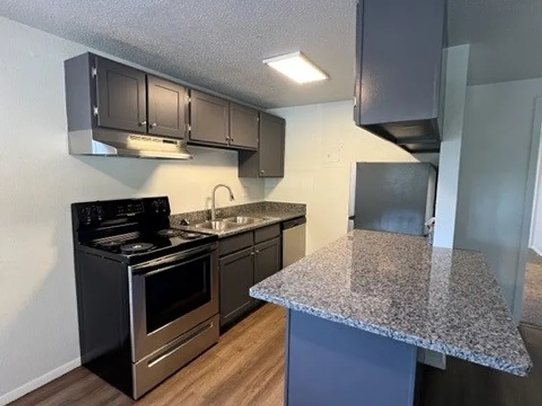 3342-3358 Butternut Dr — Photo 21