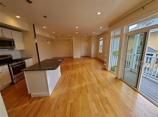 119 Highland Ave, Somerville, MA 02143