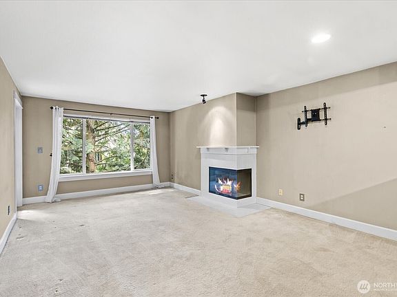 4th image of 300 N 130th Street #2302
