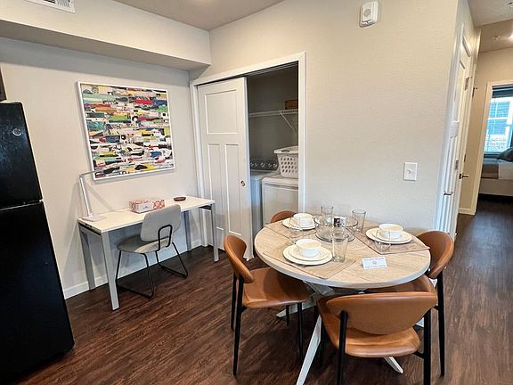 5th image of 2602 N Cascade Ave #1