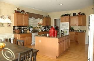 4th image of 41785 Echo Forest Dr