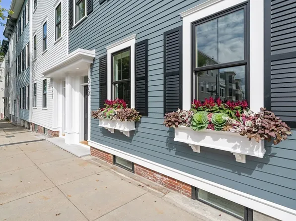329 Bunker Hill St, Charlestown, MA 02129