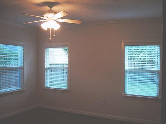 5th image of 6624 Meadowlawn St