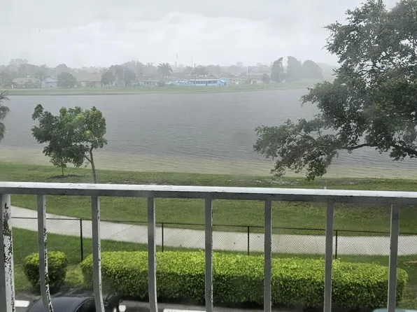470 Executive Center Drive #3b, West Palm Beach, FL 33401