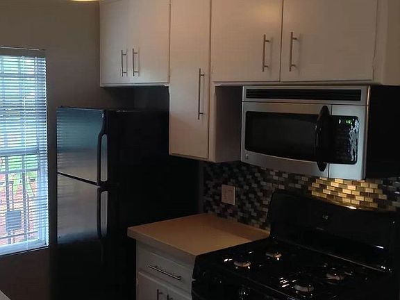 3rd image of 8208 W Norton Ave #2