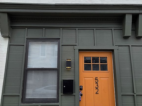 3rd image of 532 N Belnord Ave