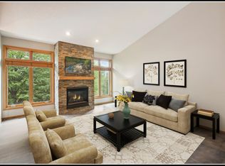 8976 Zanzibar Ln N, Maple Grove, MN 55311