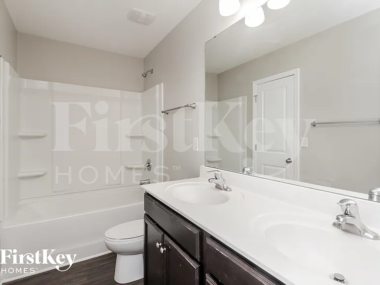 7516 Niccoline Ln — Photo 14