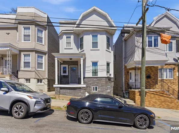 215 Wilson Ave, Kearny, NJ 07032