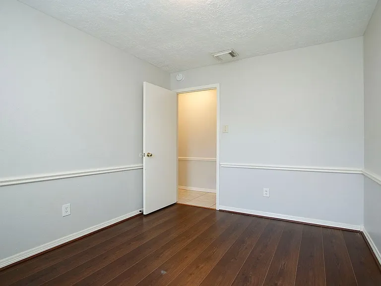 18531 Lippizaner Dr — Photo 24