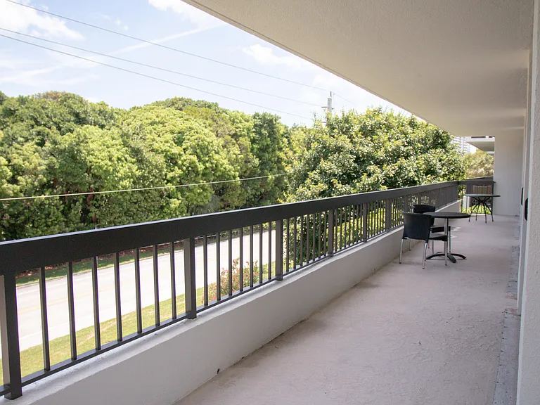 277 N Ocean Blvd #304 — Photo 39