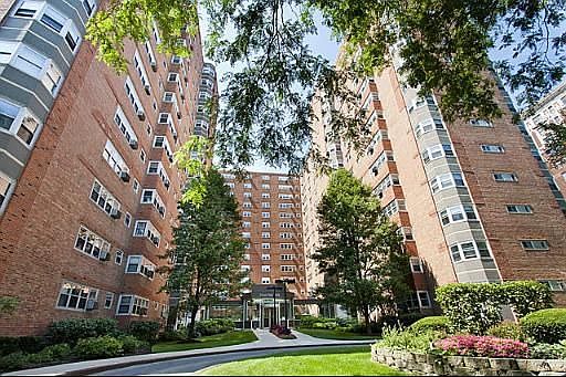 1st image of 4920 N Marine Dr #1510