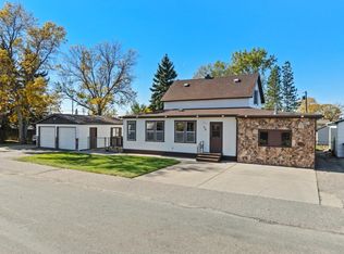 110 1st Ave NE, Surrey, ND 58785