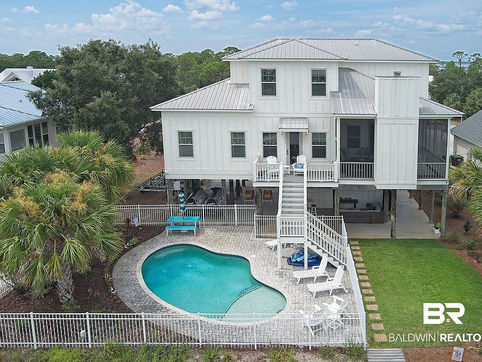1st image of 32584 Sandpiper Dr